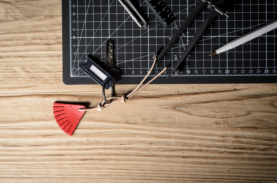 Colourcode Key Tag . Navy Red