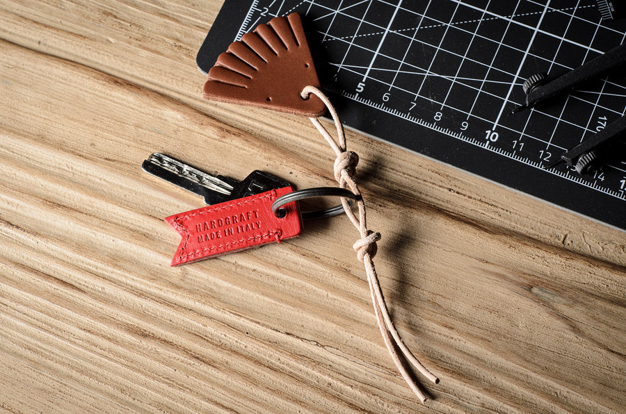 Colourcode Key Tag . Red Brown