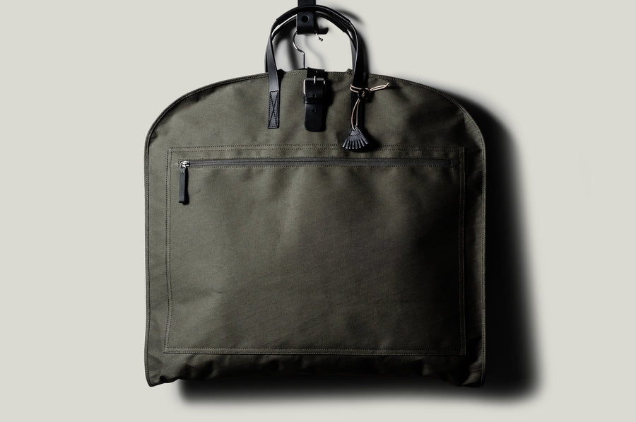 Undercover Garment Bag . Forest