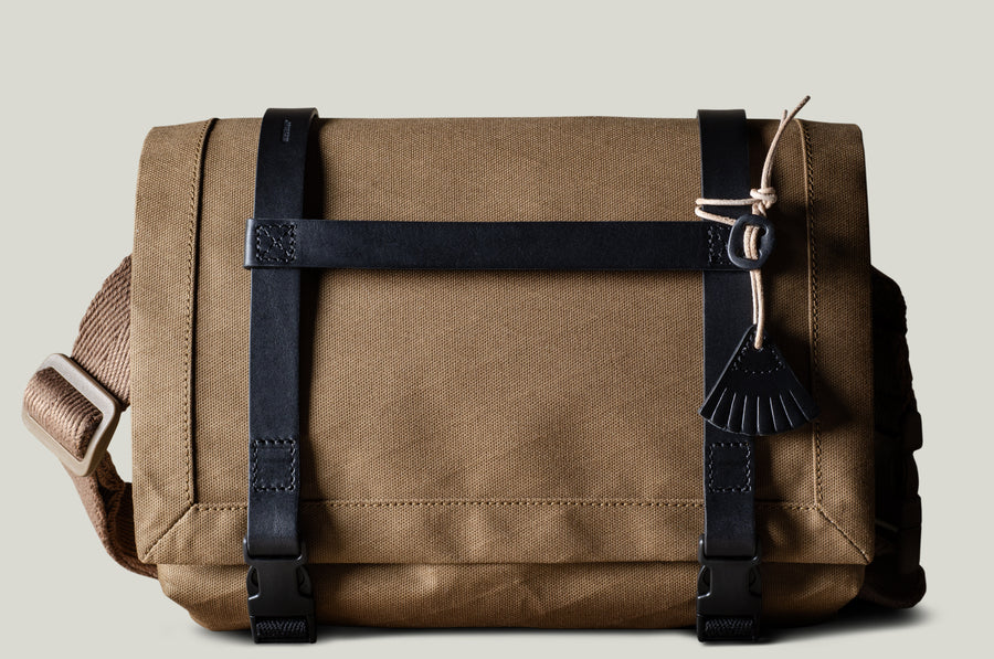 Buy the Small Field Messenger - Leather