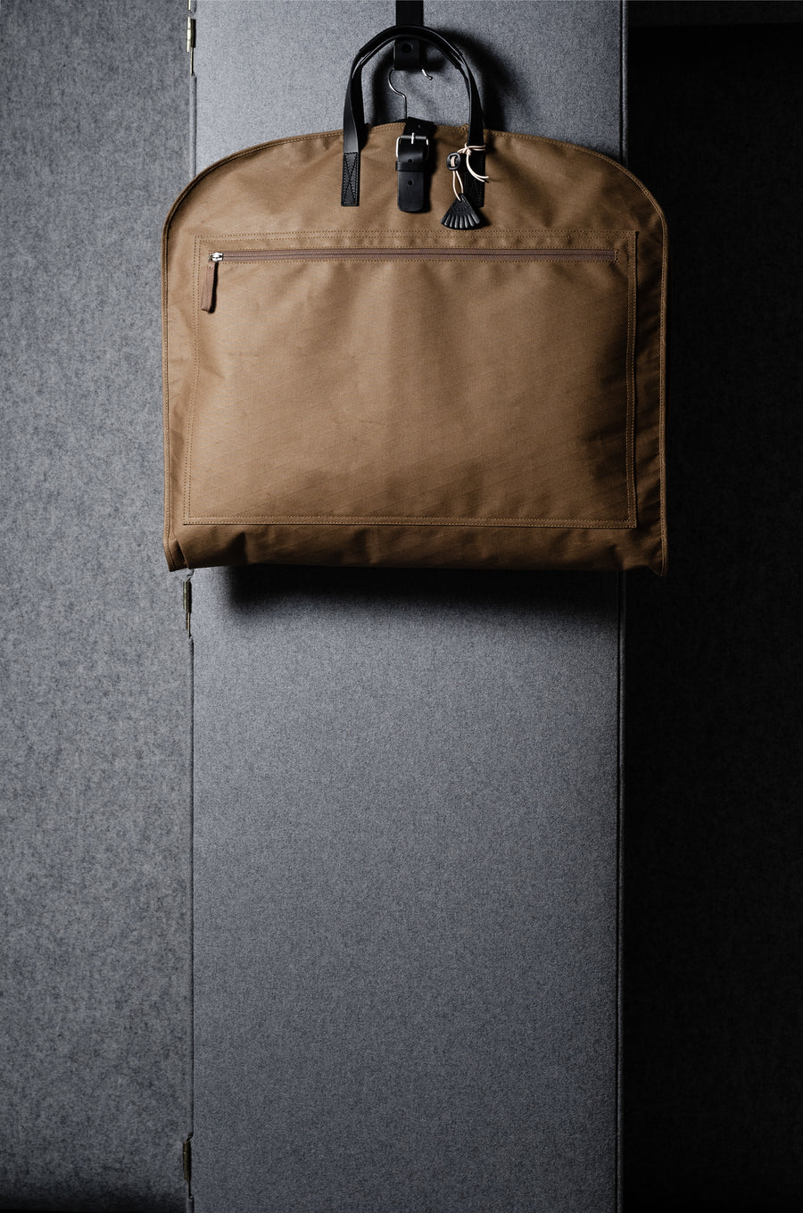 Undercover Garment Bag . Brownish