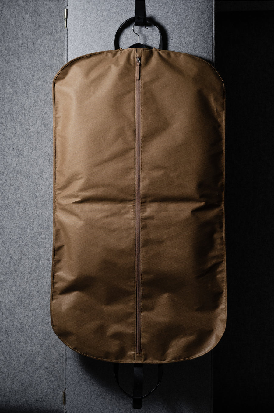 Undercover Garment Bag . Brownish