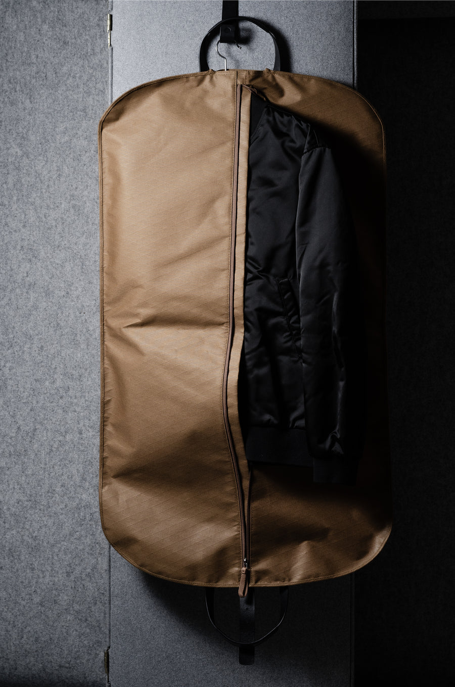 Undercover Garment Bag . Brownish