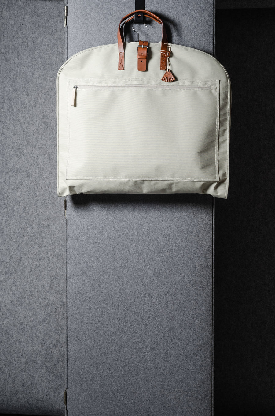 Undercover Garment Bag . Natural