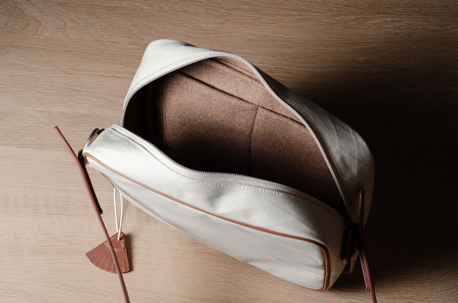 Regular Crossbody Bag . Natural