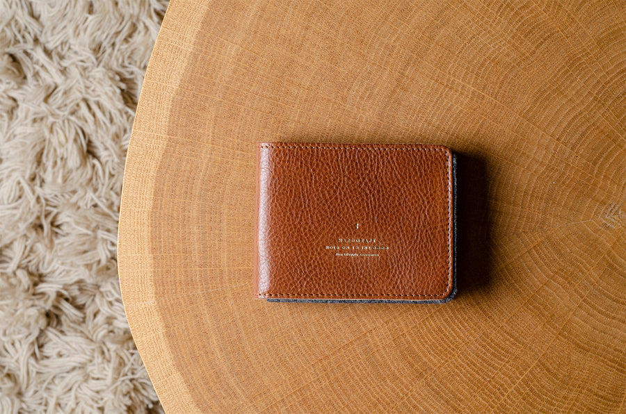 leather bifold wallet